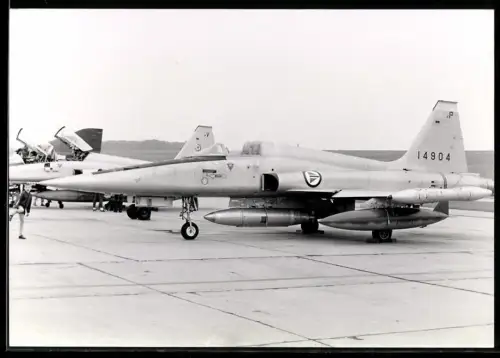 Fotografie Flugzeug Northrop F-5B Freedom Fighter Kennung 14904
