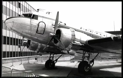 Fotografie Flugzeug Douglas DC-3, Nor-Fly N65371