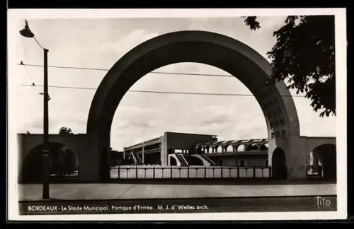 AK Bordeaux, Le Stade Municipal, Portique d`Entrée