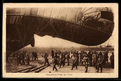 AK Soldaten mit Fesselballon hinter der Front