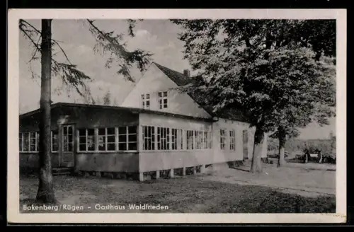 AK Bakenberg /Rügen, Gasthaus Waldfrieden mit Gartenanlage