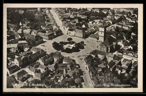 AK Neustrelitz i. Mecklbg, Ortsansicht vom Flugzeug aus