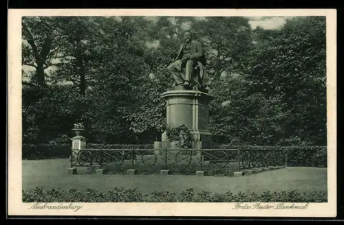 AK Neubrandenburg, Fritz-Reuter-Denkmal