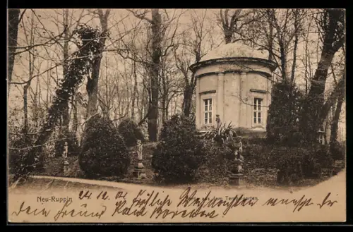 AK Neu-Ruppin, Partie aus dem Tempelgarten