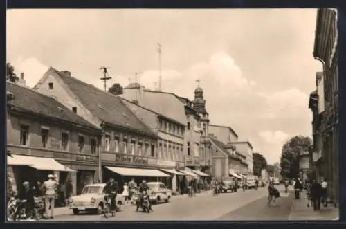 AK Finsterwalde /Niederlausitz, Ernst-Thälmann-Strasse, Wilhelm Haterland