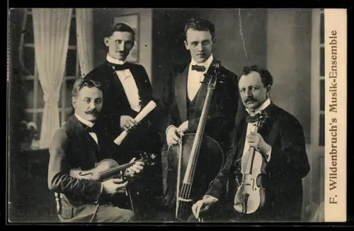 AK F. Wildenbruchs Musik-Ensemble mit Instrumenten