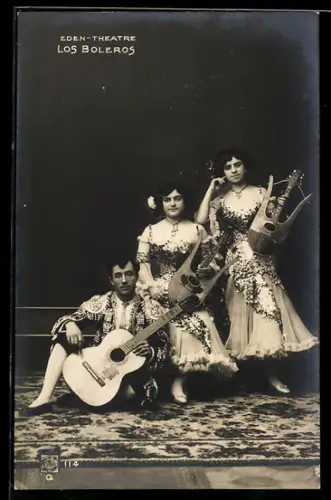 AK Musikergruppe Los Boleros mit ihren Instrumenten