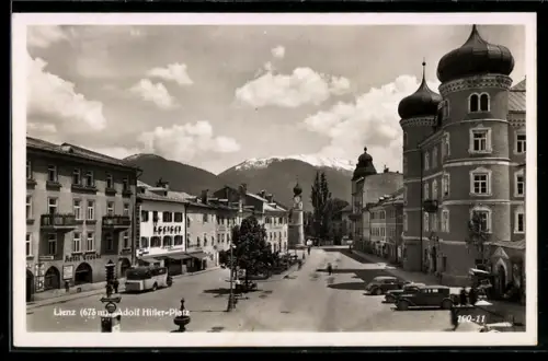 AK Lienz, Blick auf den Hauptplatz mit Geschäften
