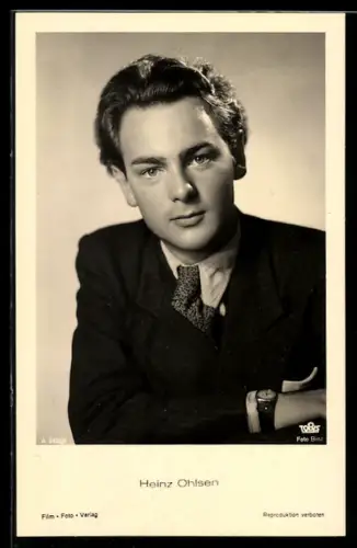 AK Schauspieler Heinz Ohlsen, Poratrait im Anzug