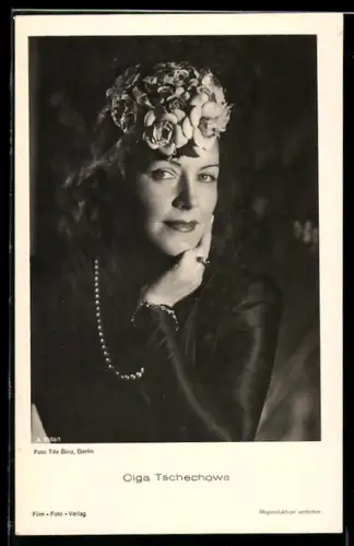 AK Schauspielerin Olga Tschechowa mit Kopfschmuck