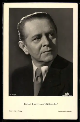 AK Schauspieler Hanns Herrmann Schaufuss im Anzug