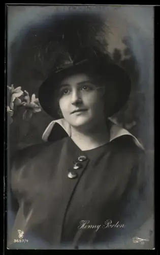 AK Schauspielerin Henny Porten im Kostüm einer Filmrolle