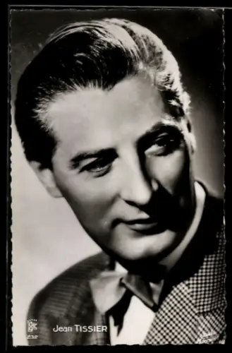 AK Schauspieler Jean Tissier in karierter Jacke mit Fliege