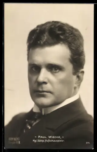 AK Schauspieler Paul Wiecke mit ernstem Blick