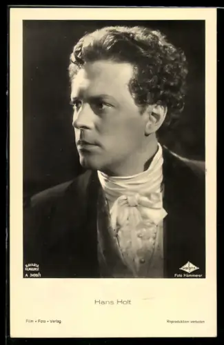 AK Schauspieler Hans Holt mit ernstem Gesicht