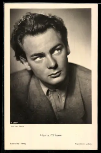 AK Schauspieler Heinz Ohlsen mit Blick zur Seite
