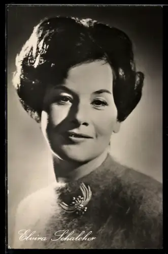 AK Schauspielerin Elvira Schalcher in dem Film Ich schwöre und gelobe