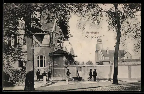 AK Uerdingen, Strassenpartie mit Arbeitern