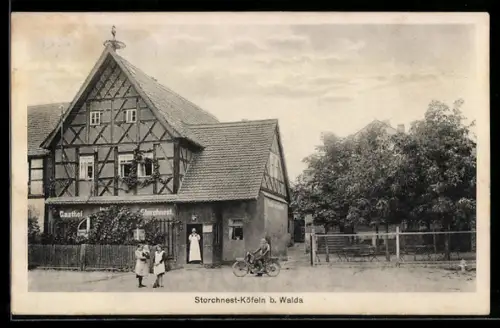 AK Weida /Thür., Gasthaus Storchennest-Köfel, Inh. Karl Luft, Mann auf Motorrad mit Kennzeichen