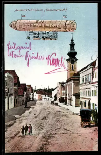 AK Neumarkt-Kallheim /Oberösterreich, Zeppelin im Fluge über der Stadt