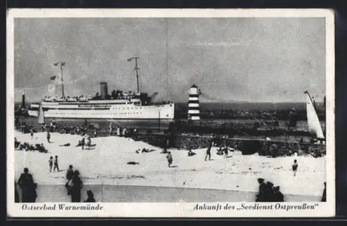 AK Warnemünde, Ankunft des Seedienst Ostpreussen