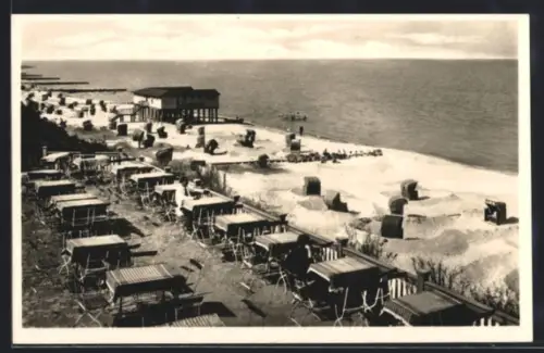AK Kölpinsee /Usedom, Strand mit Strandkörben und Strandhalle