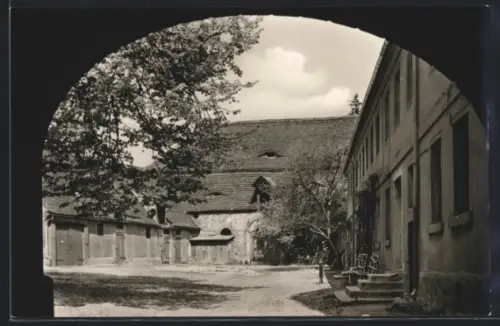 AK Raben /Potsdam, Burg Rabenstein, Blick zum ehemaligen Rittersaal, FDJ-Jugendherberge