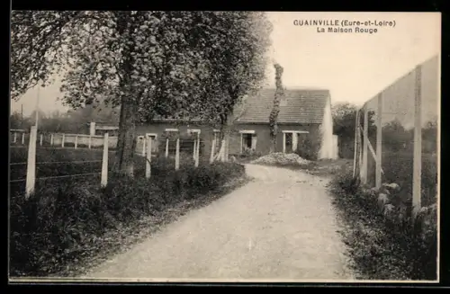 AK Guainville /Eure-et-Loire, La Maison Rouge