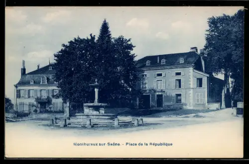 AK Monthureux-sur-Saône, Place de la République