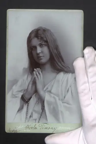 Fotografie L. Grillich, Wien, Wiedner Hauptstr. 14, Schauspielerin Gisela Timony als Maria