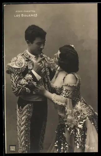 AK Los Boleros, Paar in Kostümen