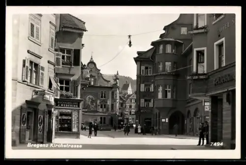 AK Bregenz, Kirchenstrasse mit Buchhandlung J. Webering