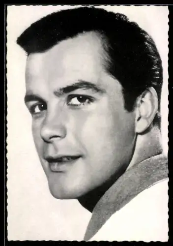 AK Schauspieler Toni Sailer lächelt in die Kamera
