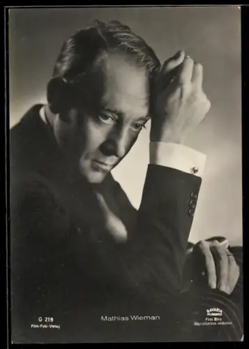 AK Schauspieler Mathias Wieman besorgt