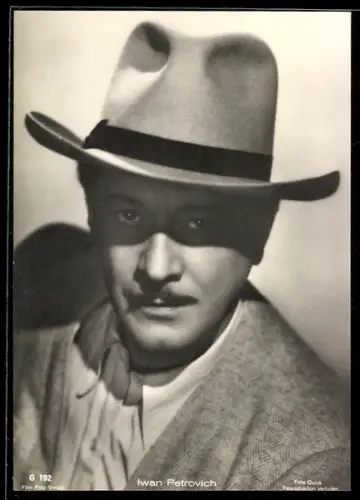 AK Schauspieler Iwan Petrovich mit Hut auf dem Kopf
