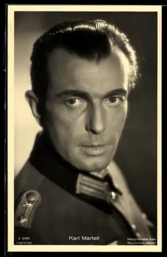 AK Schauspieler Karl Martell, im Anzug gesehen