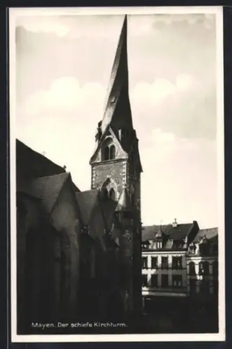 AK Mayen, Der schiefe Kirchturm