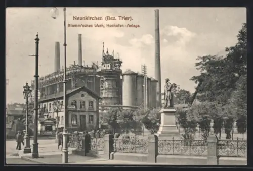 AK Neunkirchen /Trier, Stumm`sches Werk, Hochofen-Anlage und Statue