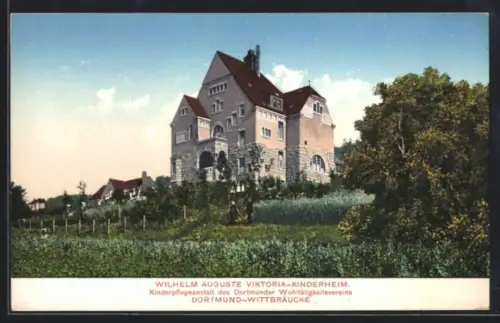 AK Dortmund-Wittbräucke, Wilhelm Auguste Viktoria-Kinderheim u. Nachbargebäude, Getreidefeld