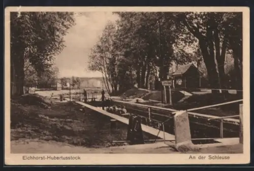 AK Eichhorst-Hubertusstock, Schleuse mit Bootsschleusung und Häuschen