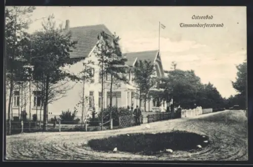 AK Timmendorferstrand, Ostseebad, Hotel-Gasthof mit Strassenpartie