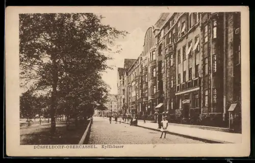 AK Düsseldorf-Obercassel, Strasse Kyffhäuser mit Passanten