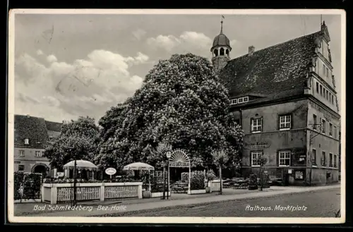 AK Bad Schmiedeberg /Halle, Markt-Café vor dem Rathaus am Marktplatz