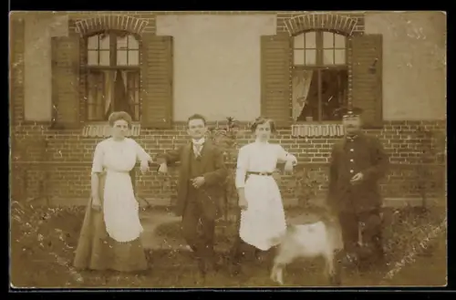 Foto-AK Friedrichsdorf /Dosse, Haus Seier in der Aussenansicht mit Garten