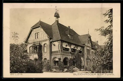 AK Belzig, Bleichröder Stiftung mit Gartenanlage in der Aussenansicht
