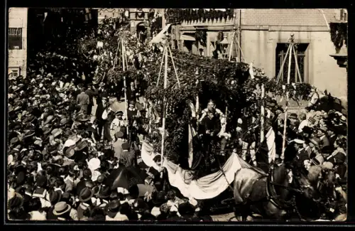 Foto-AK Coburg, Einweihung der Veste Coburg 1924, Festumzug mit geschmücktem Wagen