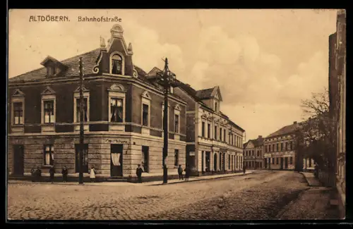 AK Altdöbern, Bahnhofstrasse mit Geschäften