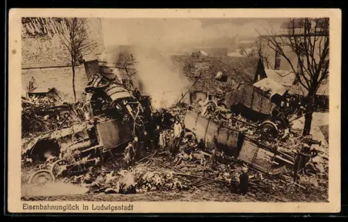AK Ludwigsstadt, Eisenbahnunglück, Entgleisung des Eilgüterzuges 6143 München-Berlin am 18.2.1924, Eisenbahnkatastrophe