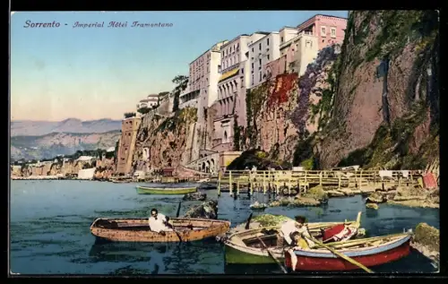 AK Sorrento, Imperial Hôtel Tramontano con barche sul mare