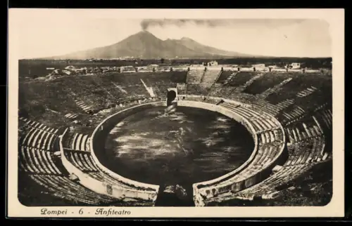 AK Pompei, Anfiteatro con il Vesuvio sullo sfondo